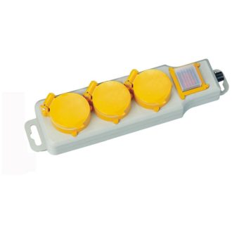 ENTAC ELOSZTÓ 3FOGLALAT KAPCSOLÓVAL 1,5M IP44